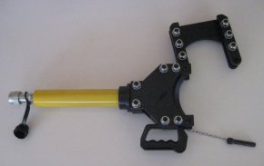 large hydraulic cable cutter - open